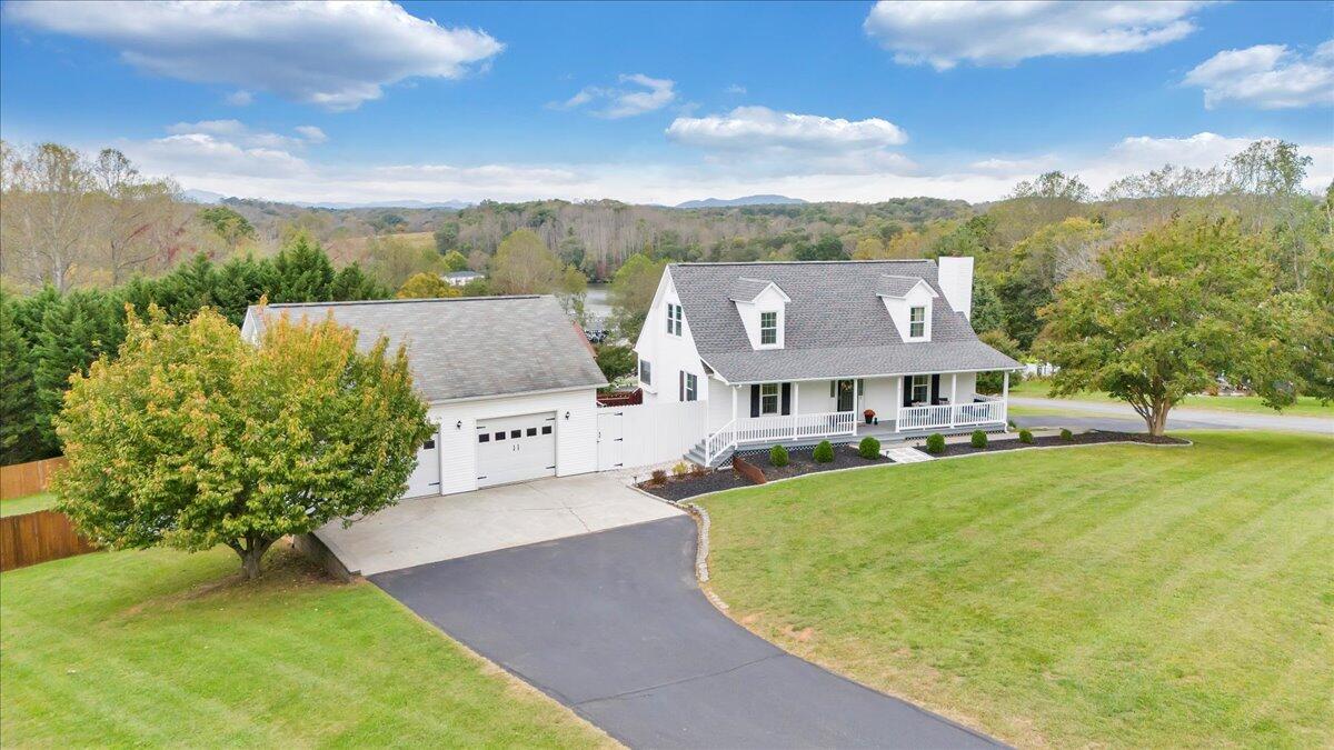5 Arrow LN