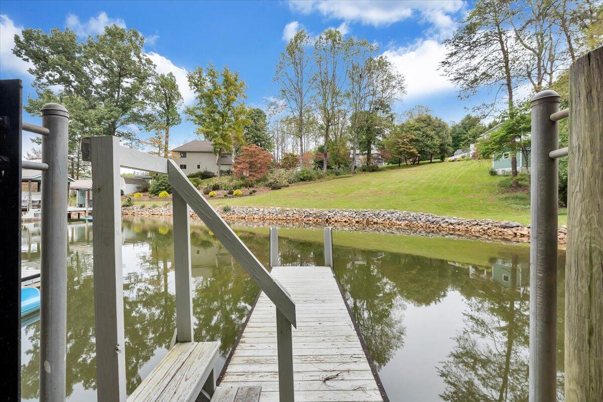 5 Arrow LN
