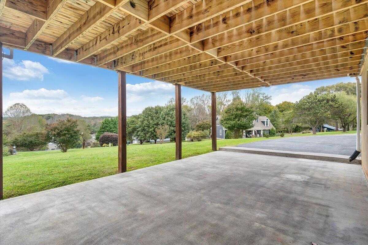 5 Arrow LN