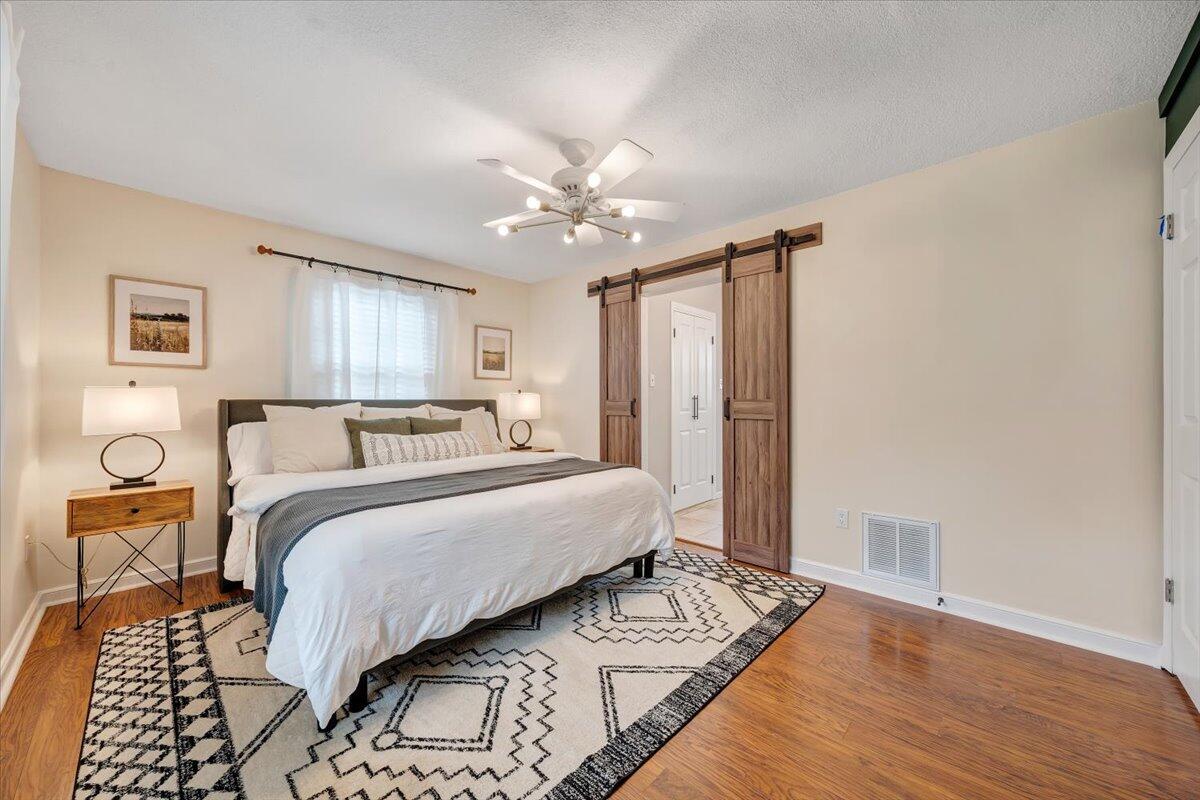 5 Arrow LN