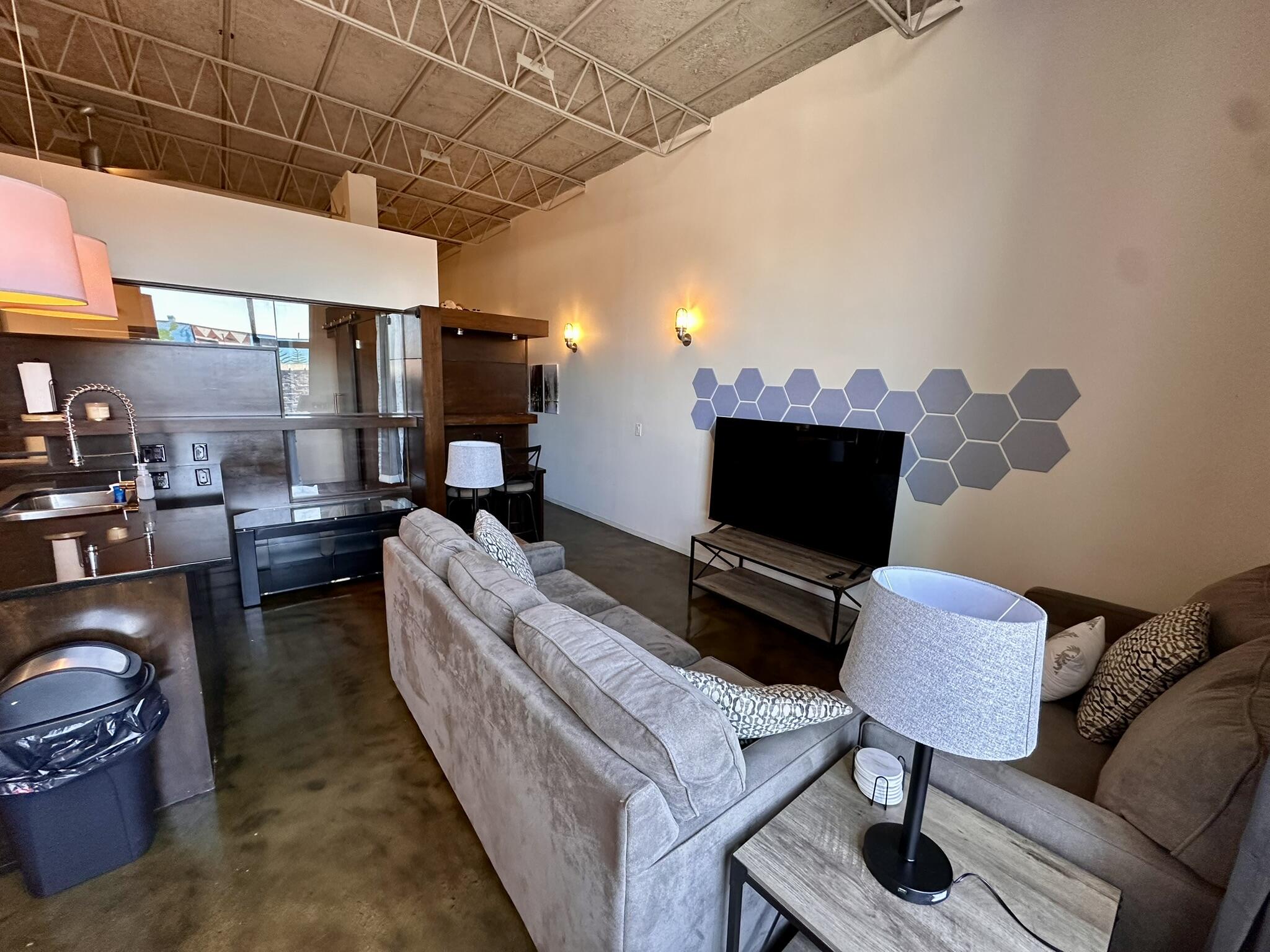 400 Salem AVE SW Unit: 2K