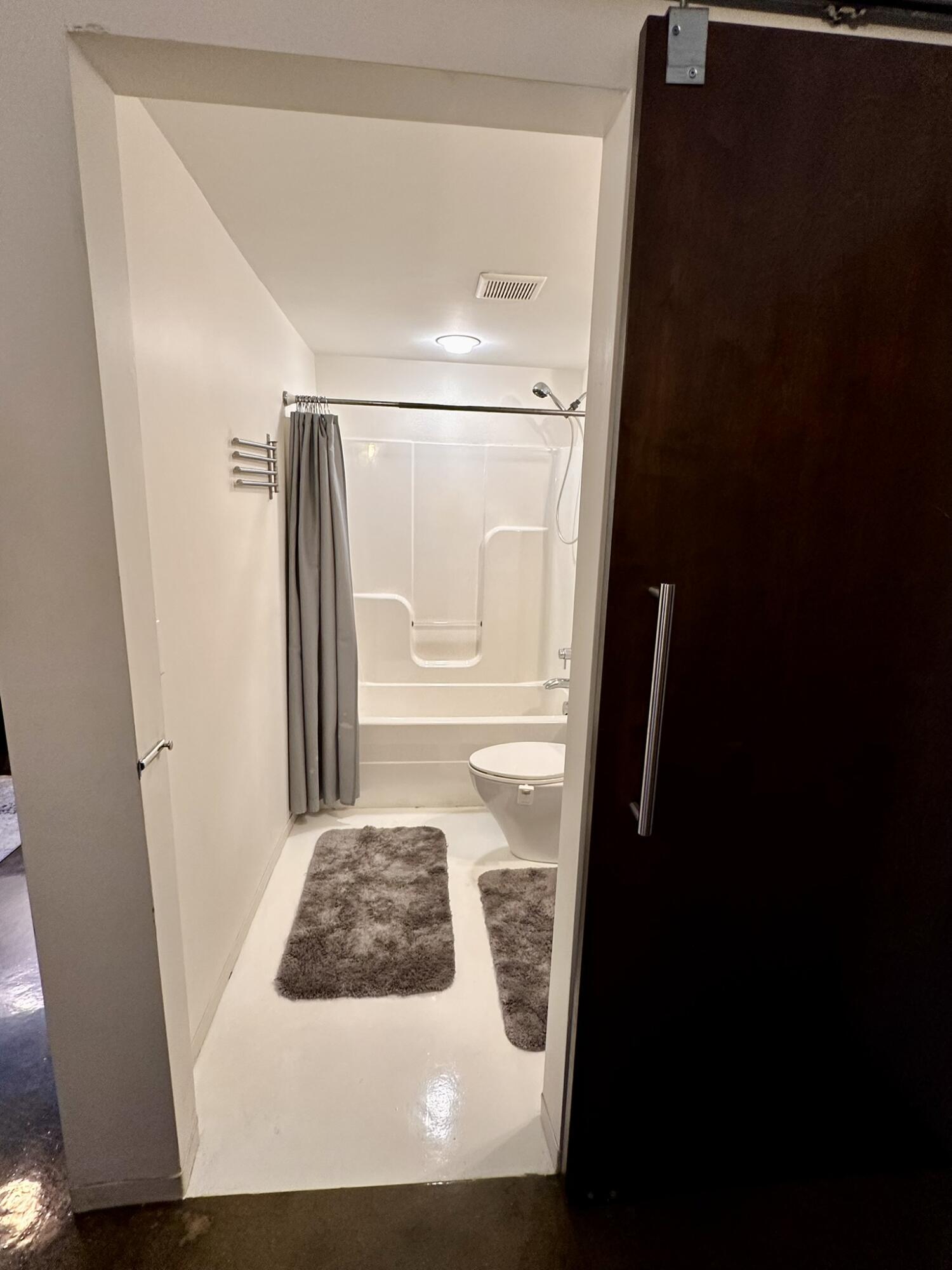 400 Salem AVE SW Unit: 2K