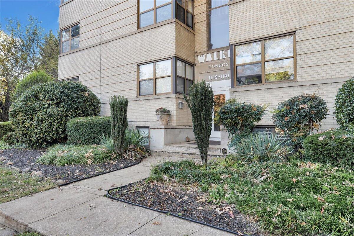 1139 2nd ST SW Unit: 9