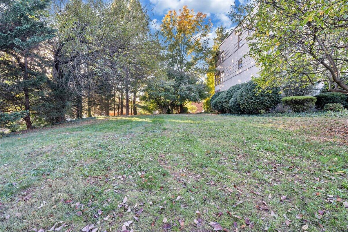 1139 2nd ST SW Unit: 9