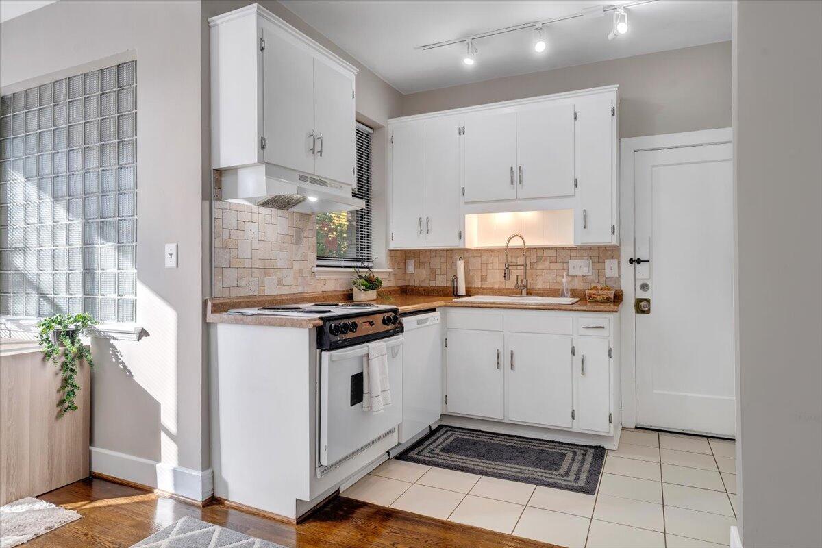 1139 2nd ST SW Unit: 9