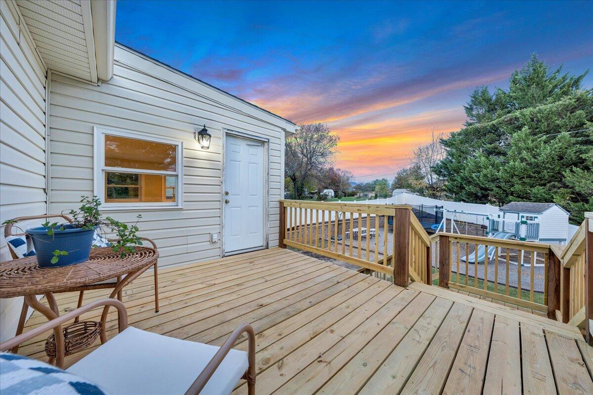 1334 Gates CIR