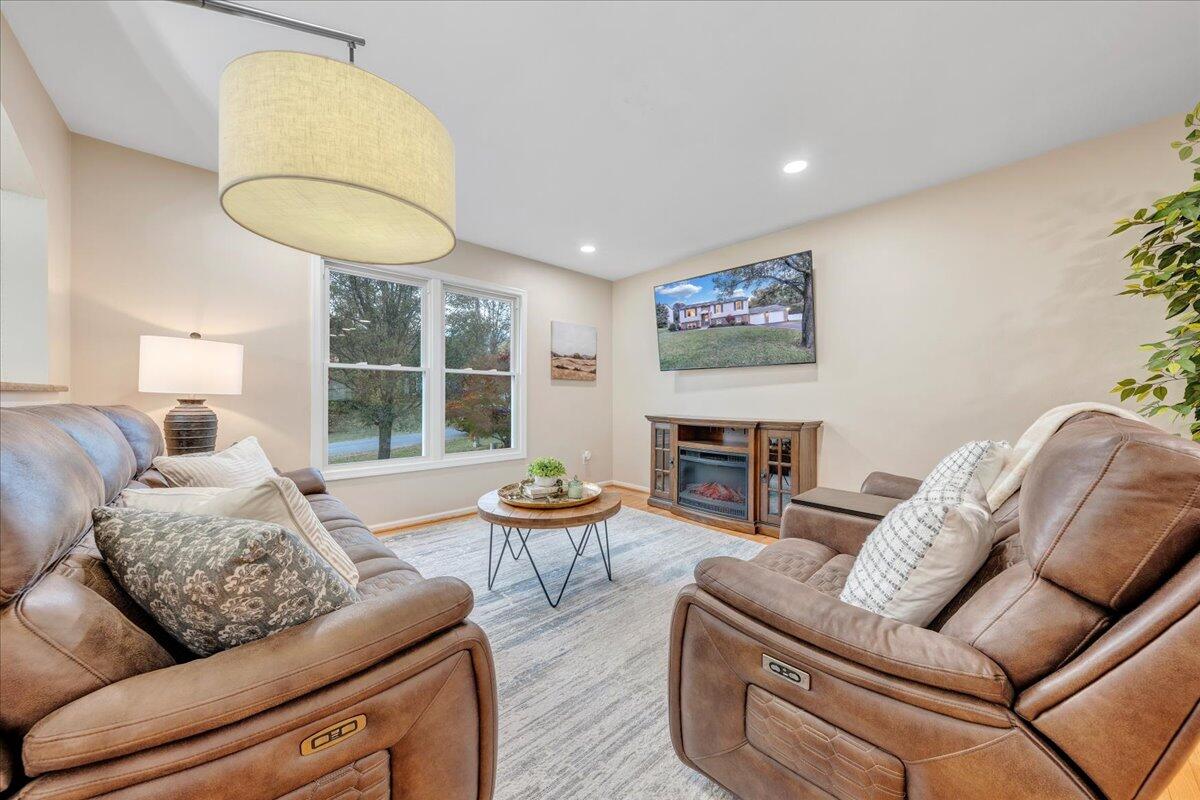 1334 Gates CIR