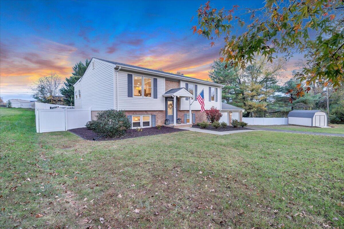 1334 Gates CIR