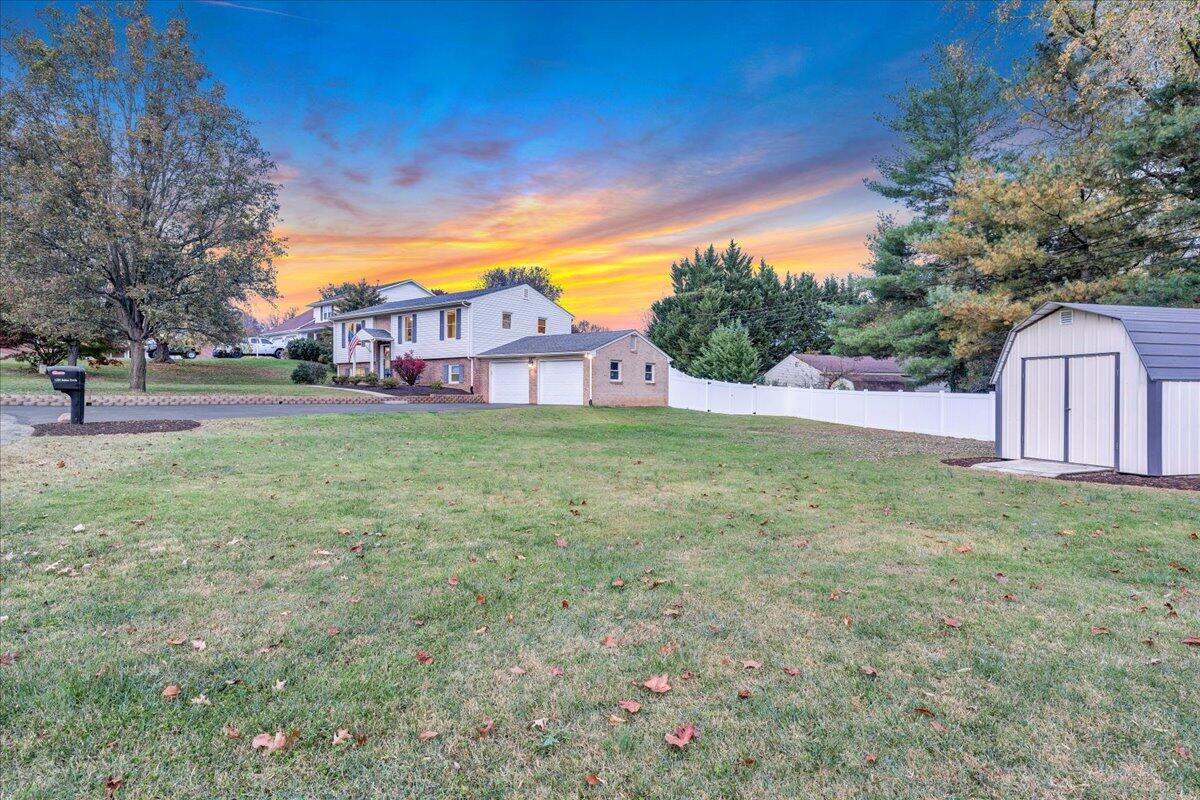 1334 Gates CIR