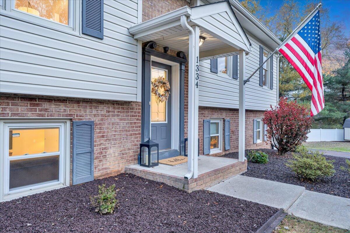 1334 Gates CIR