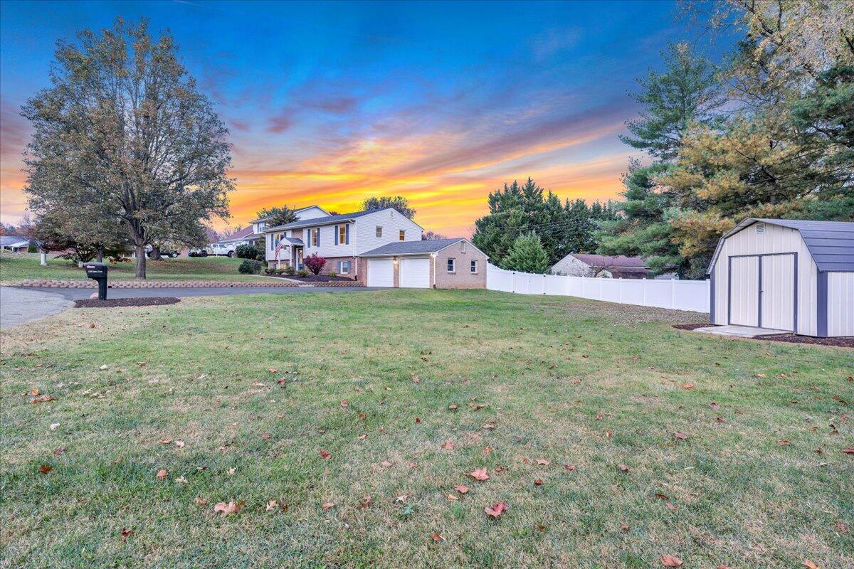 1334 Gates CIR