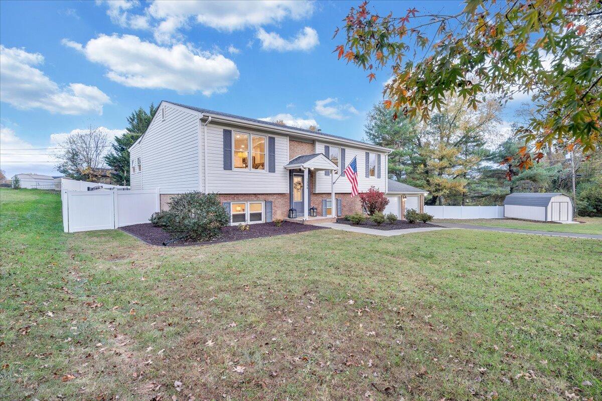 1334 Gates CIR