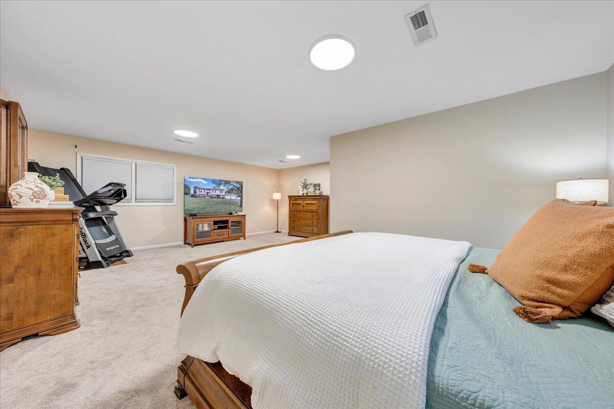 1334 Gates CIR