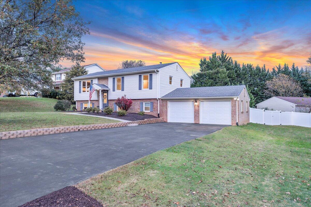 1334 Gates CIR