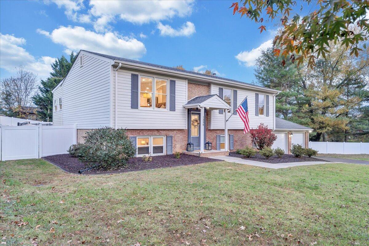 1334 Gates CIR