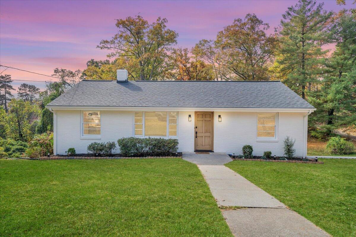 8252 Webster DR