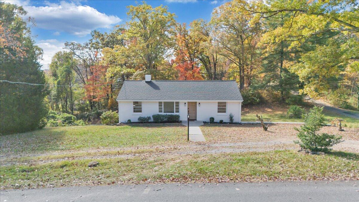 8252 Webster DR
