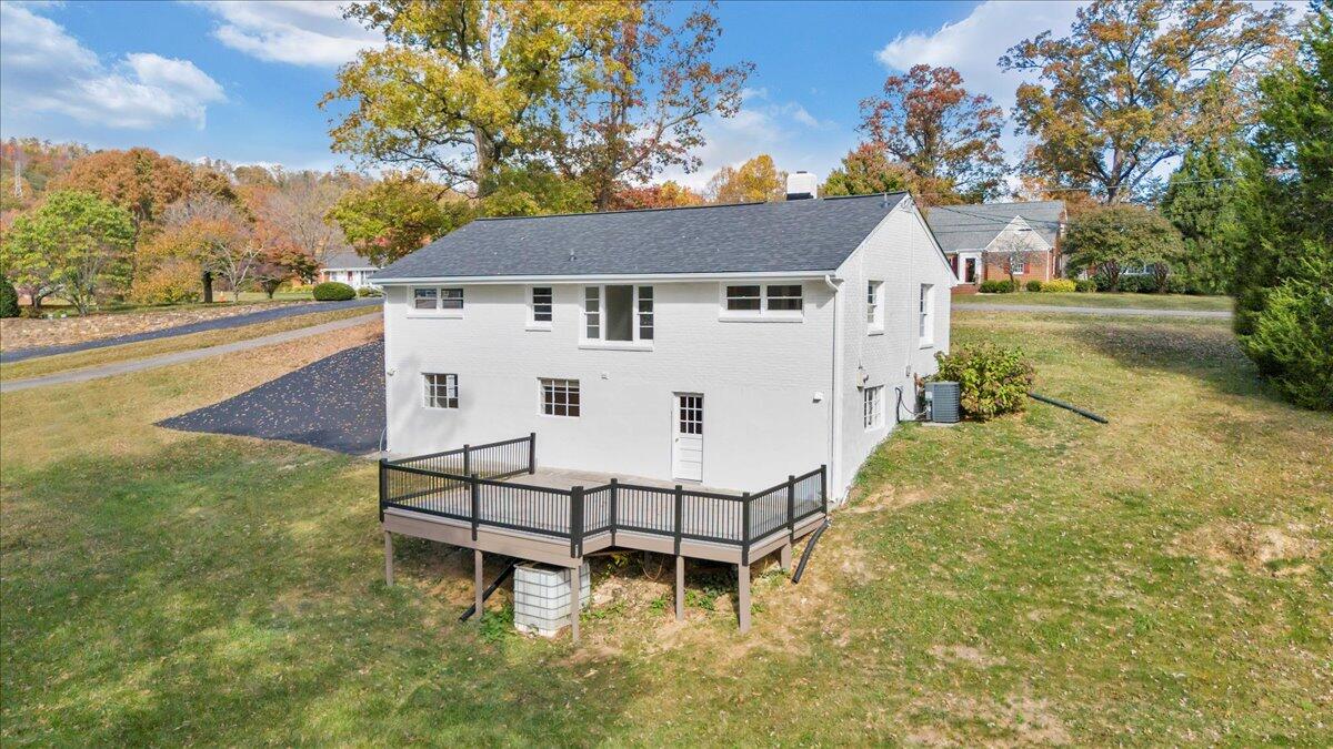 8252 Webster DR