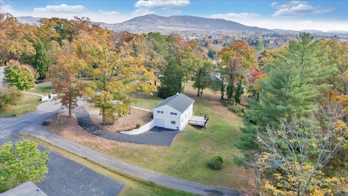 8252 Webster DR