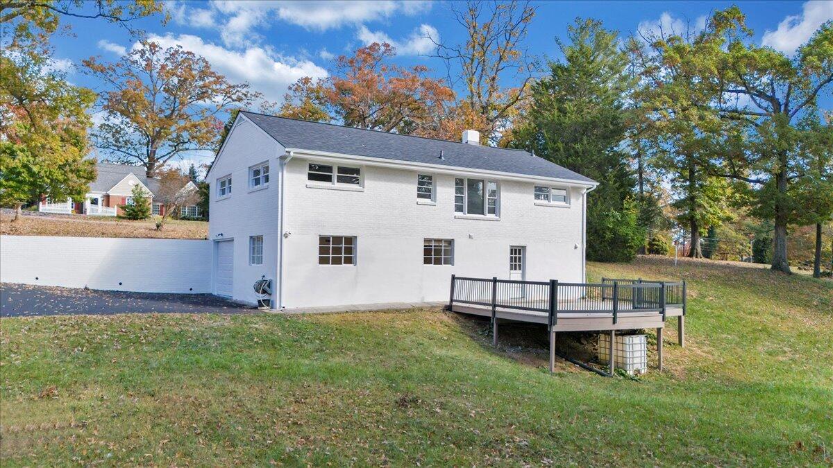 8252 Webster DR