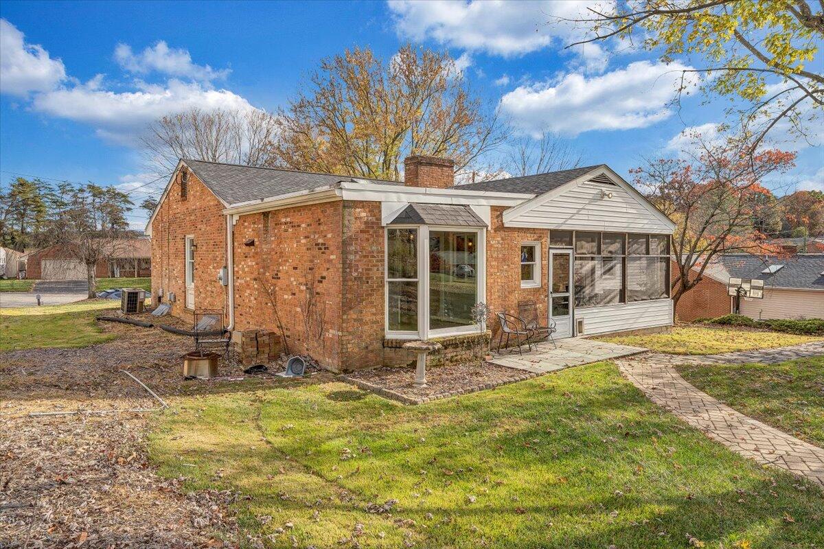4707 Easthill DR