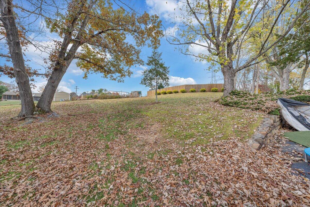 4707 Easthill DR