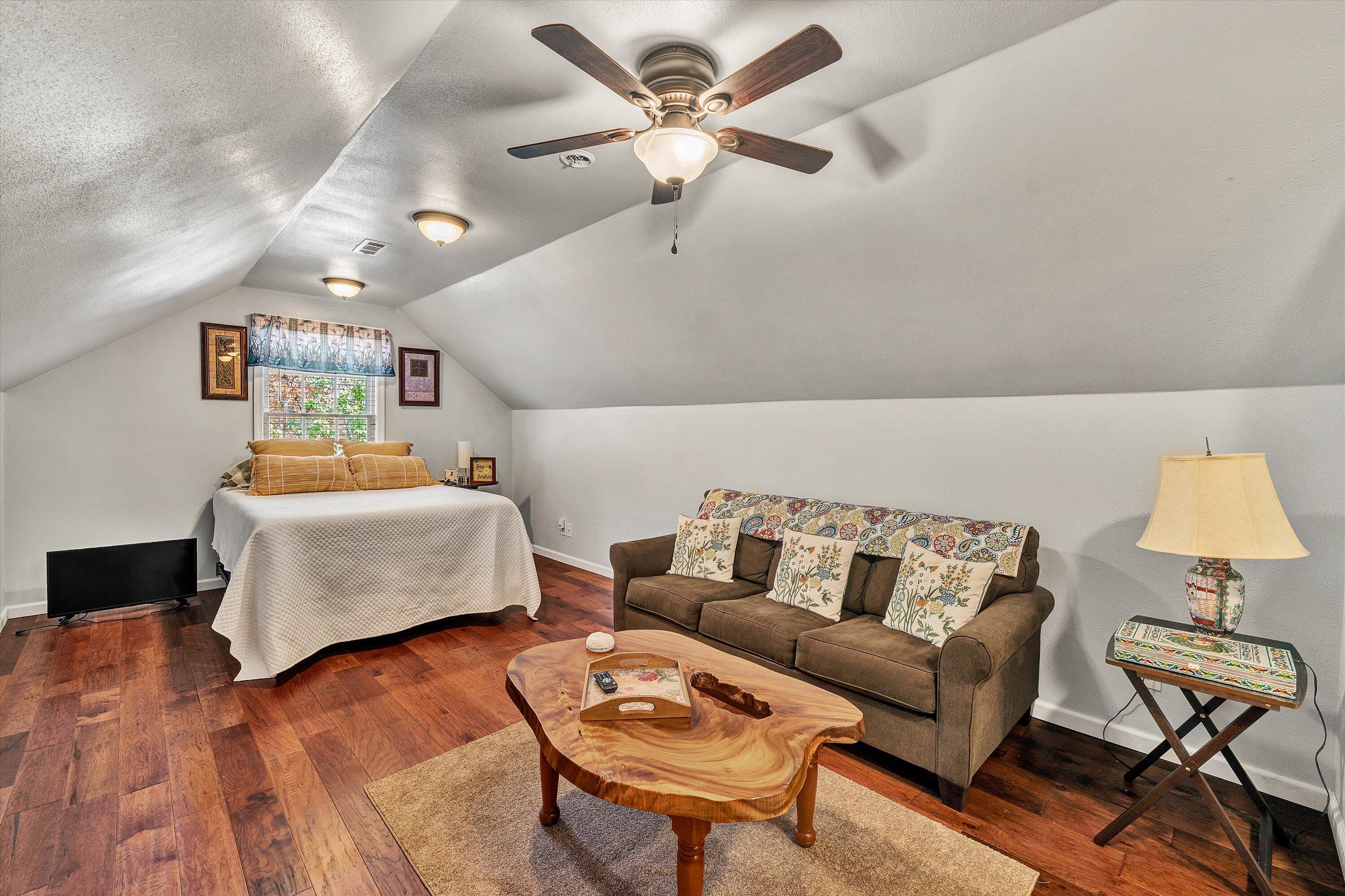 1120 Skycoe DR