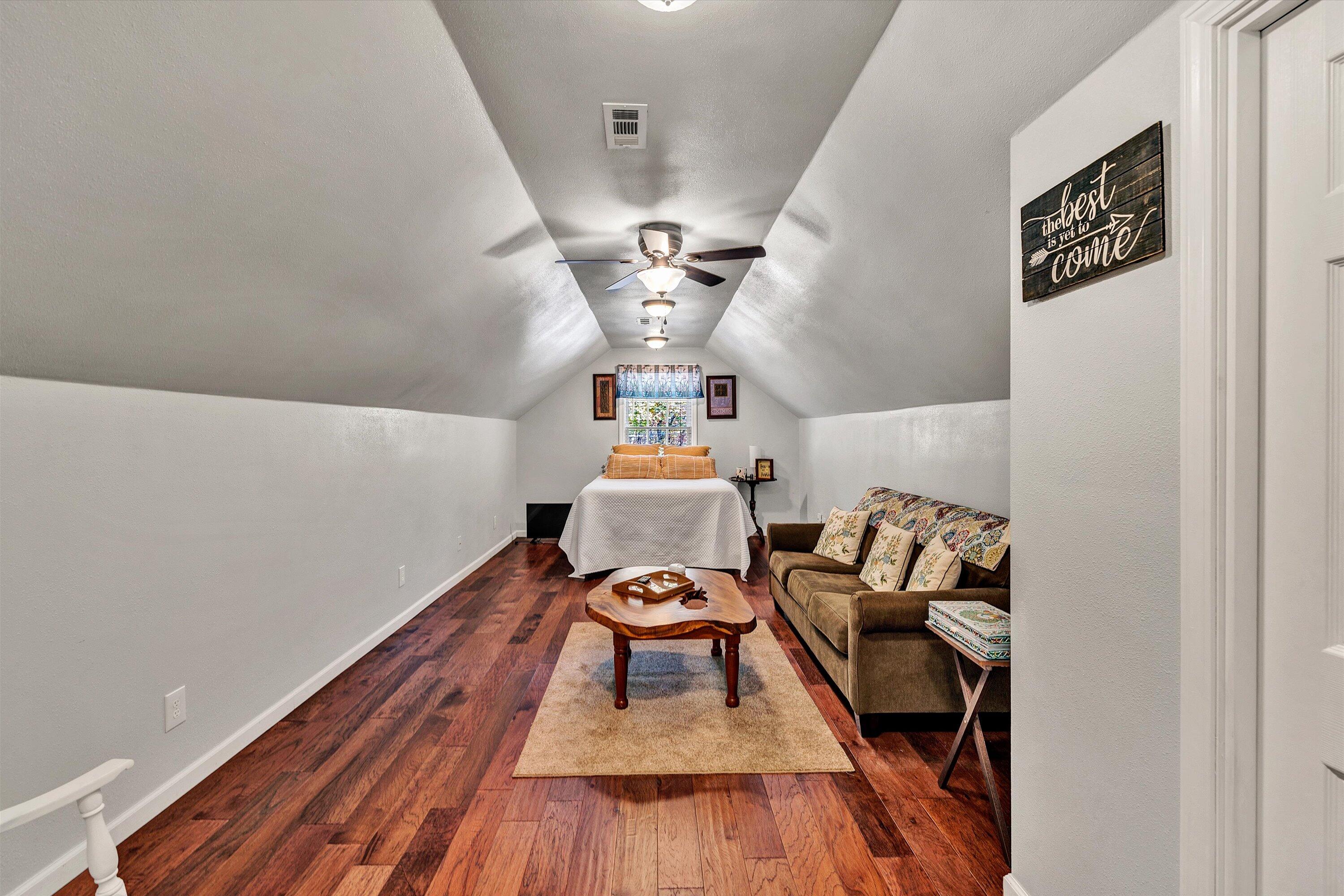 1120 Skycoe DR