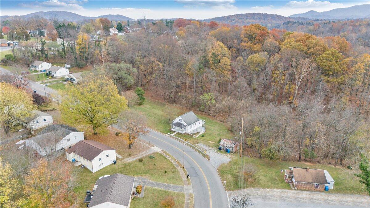 2201 Riverdale RD SE