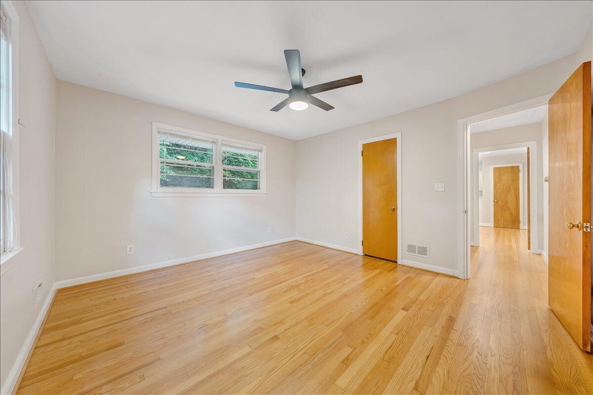 2716 Yellow Mountain RD SE