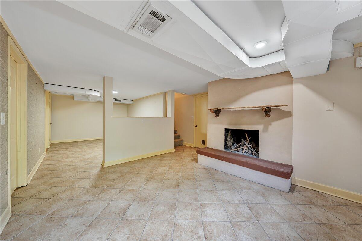 2716 Yellow Mountain RD SE