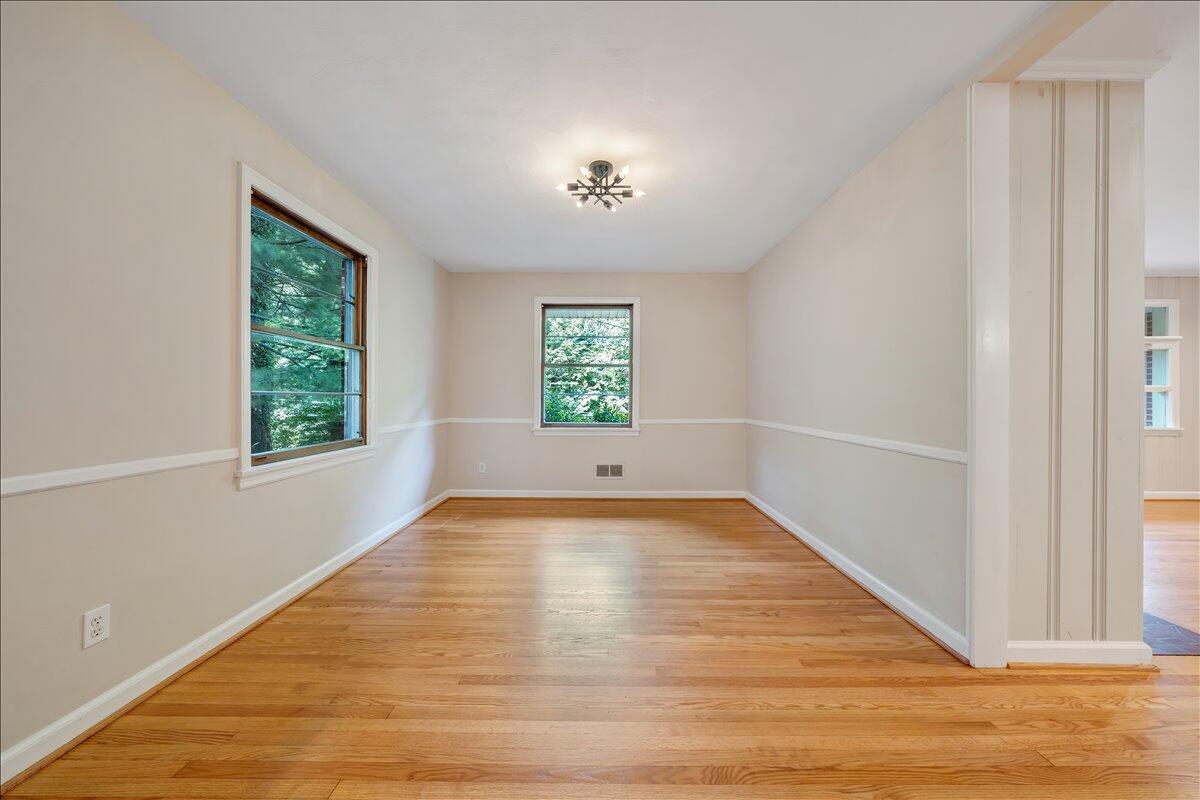 2716 Yellow Mountain RD SE