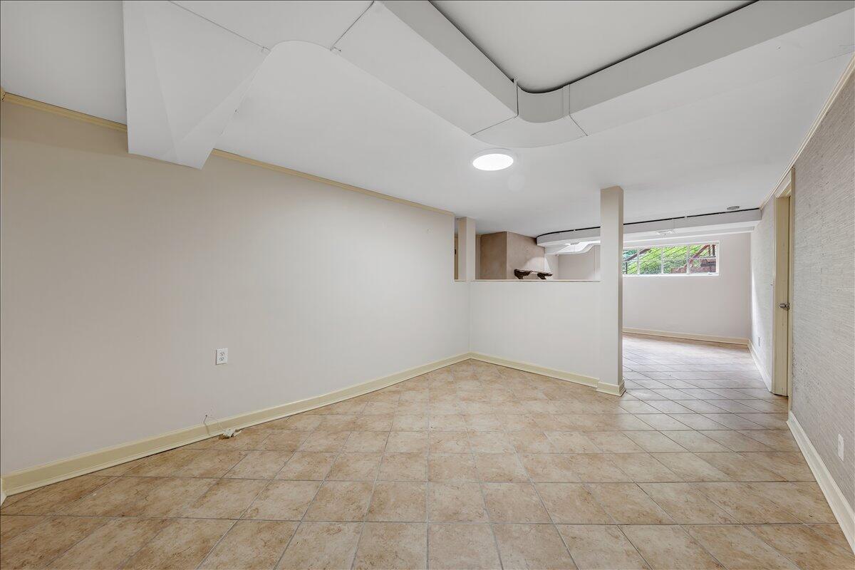 2716 Yellow Mountain RD SE