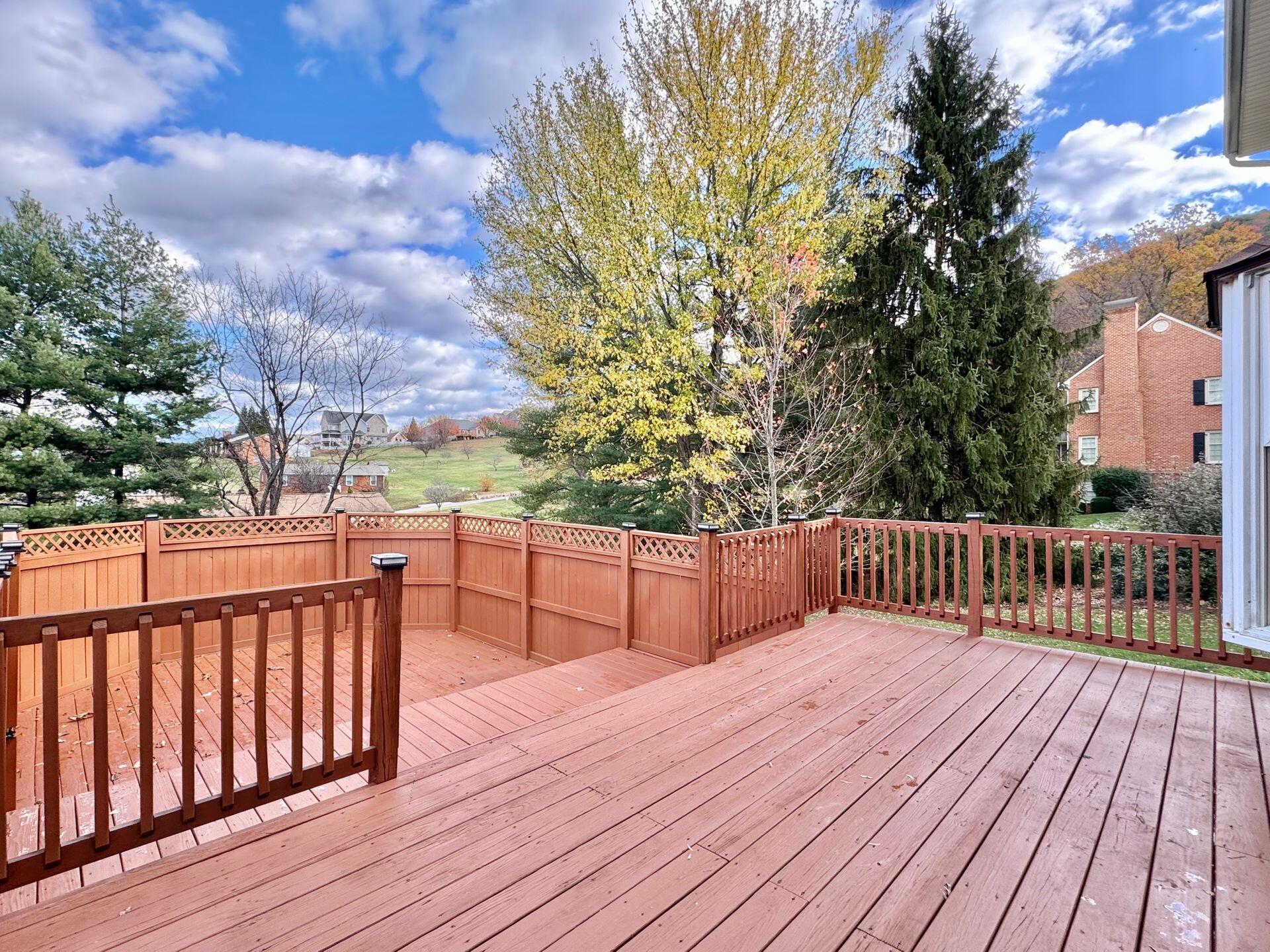 8221 Olde Tavern RD