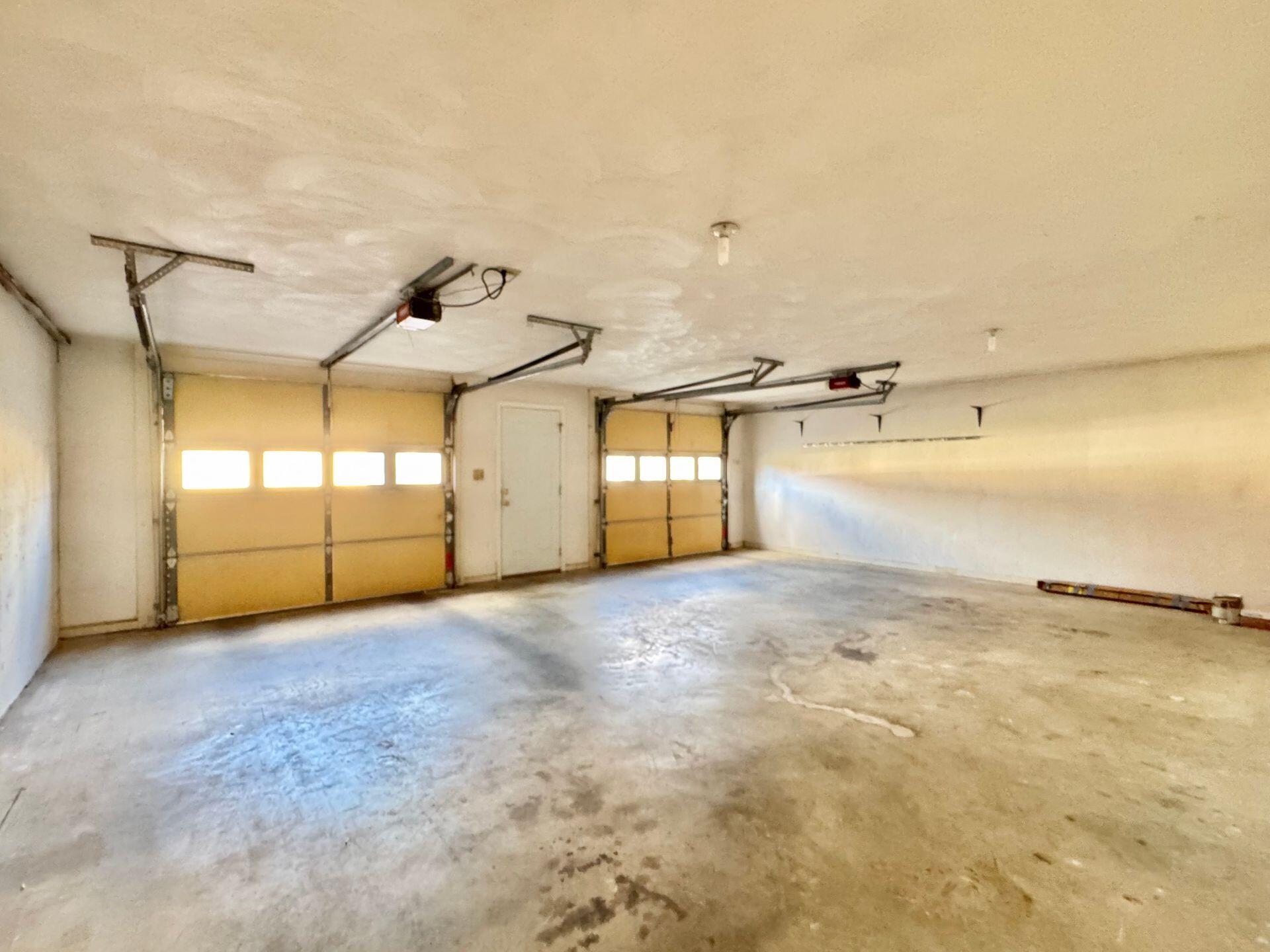 8221 Olde Tavern RD