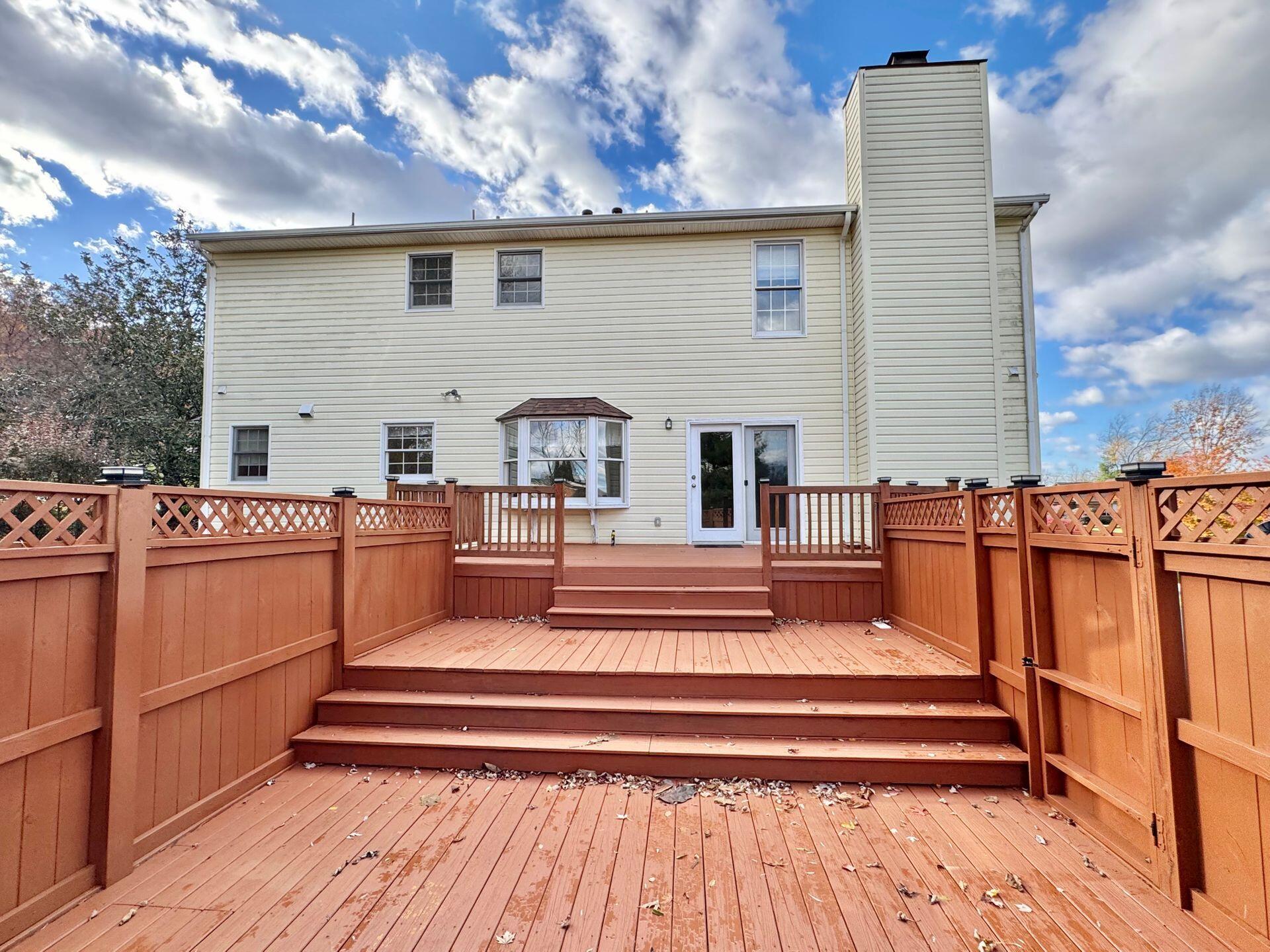 8221 Olde Tavern RD