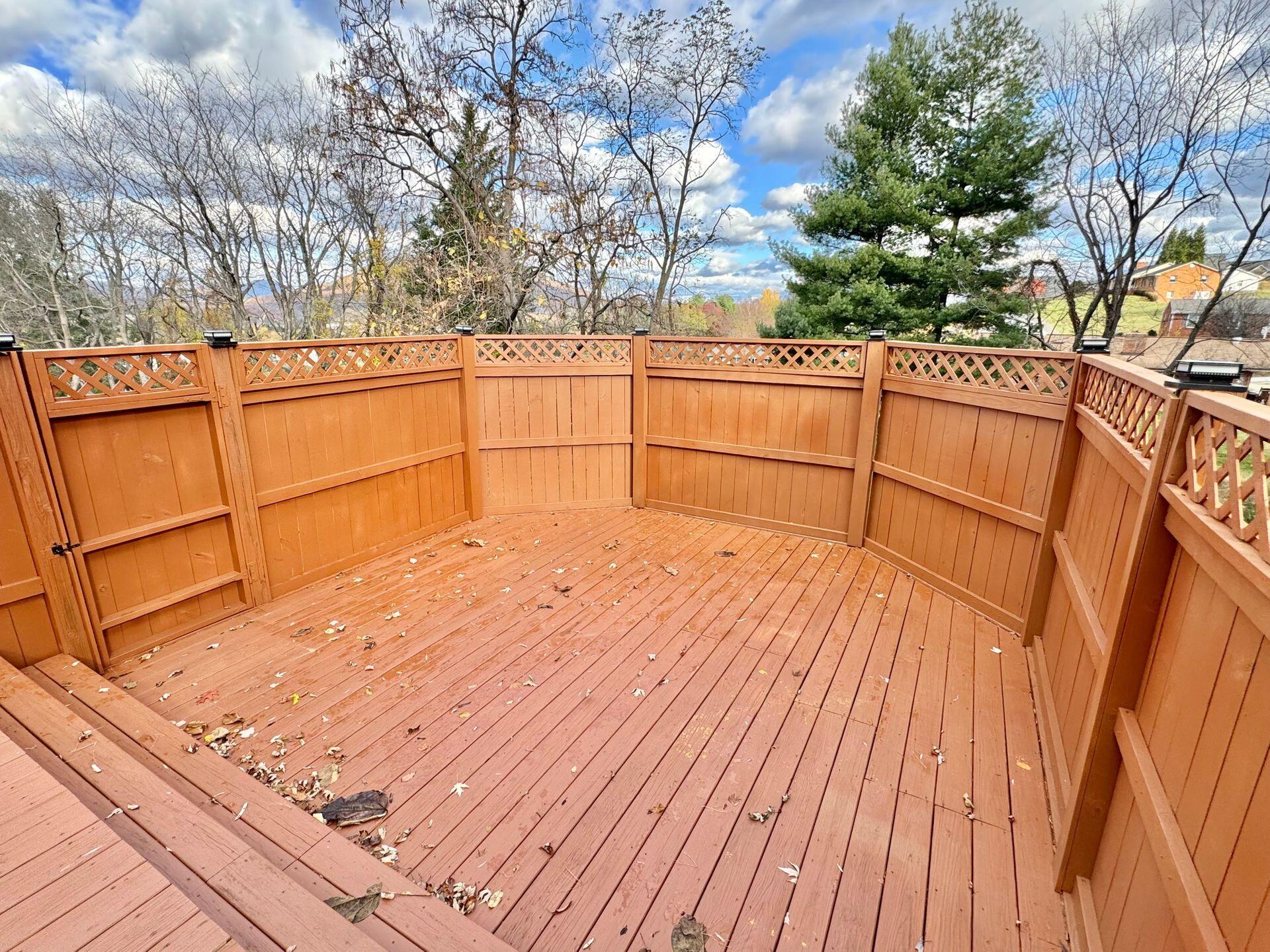 8221 Olde Tavern RD