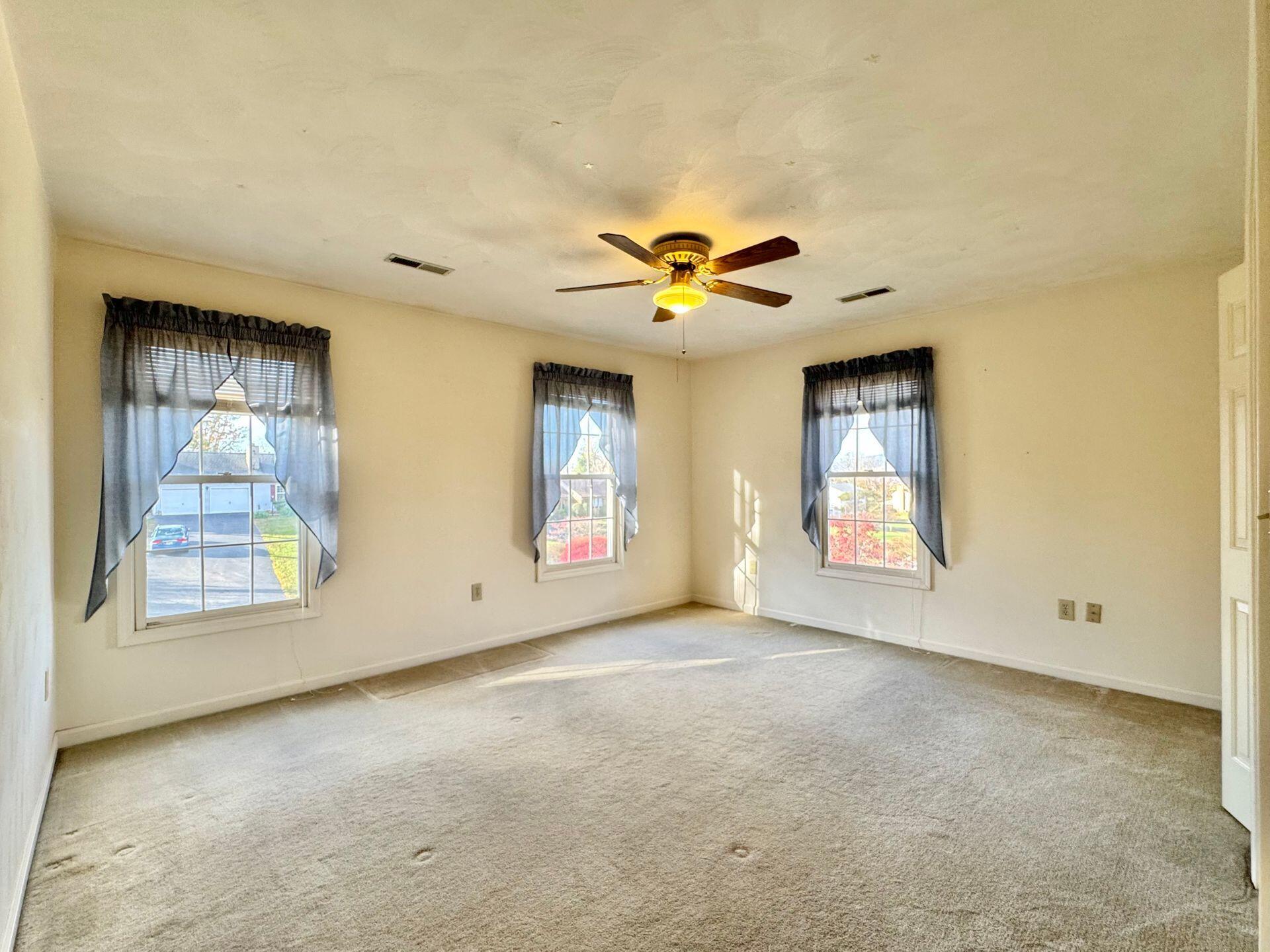 8221 Olde Tavern RD