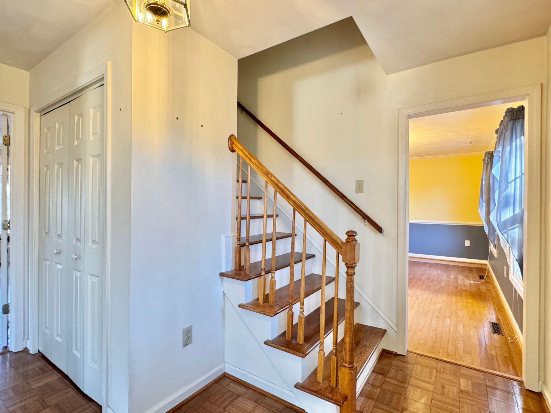 8221 Olde Tavern RD