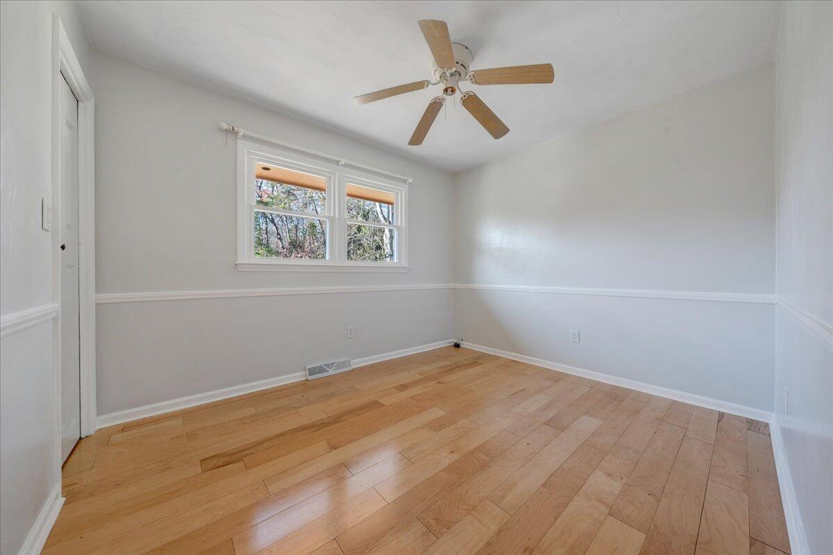 1011 Silverwood RD NW