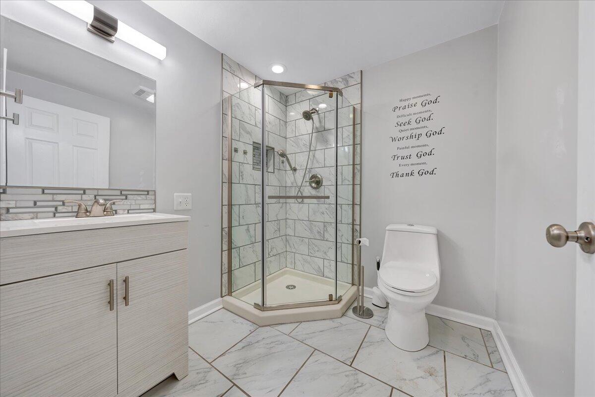 1011 Silverwood RD NW