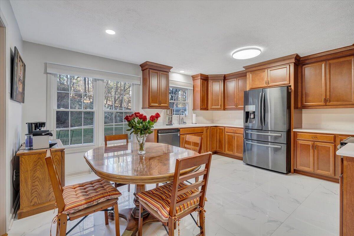 2746 Bobwhite DR