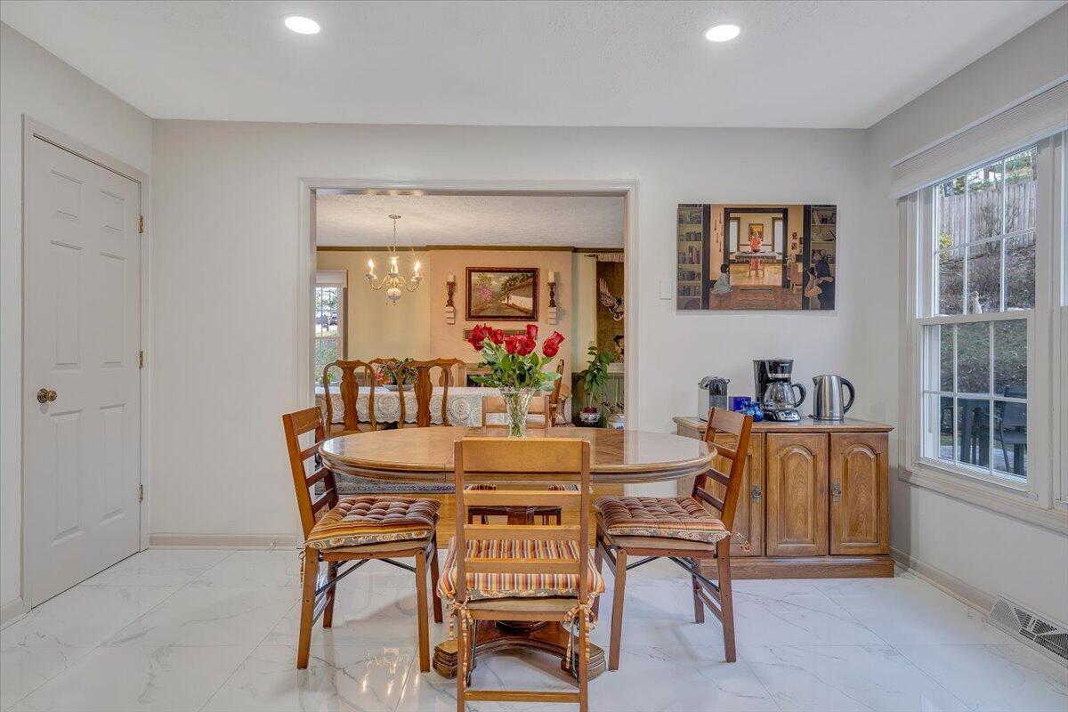2746 Bobwhite DR