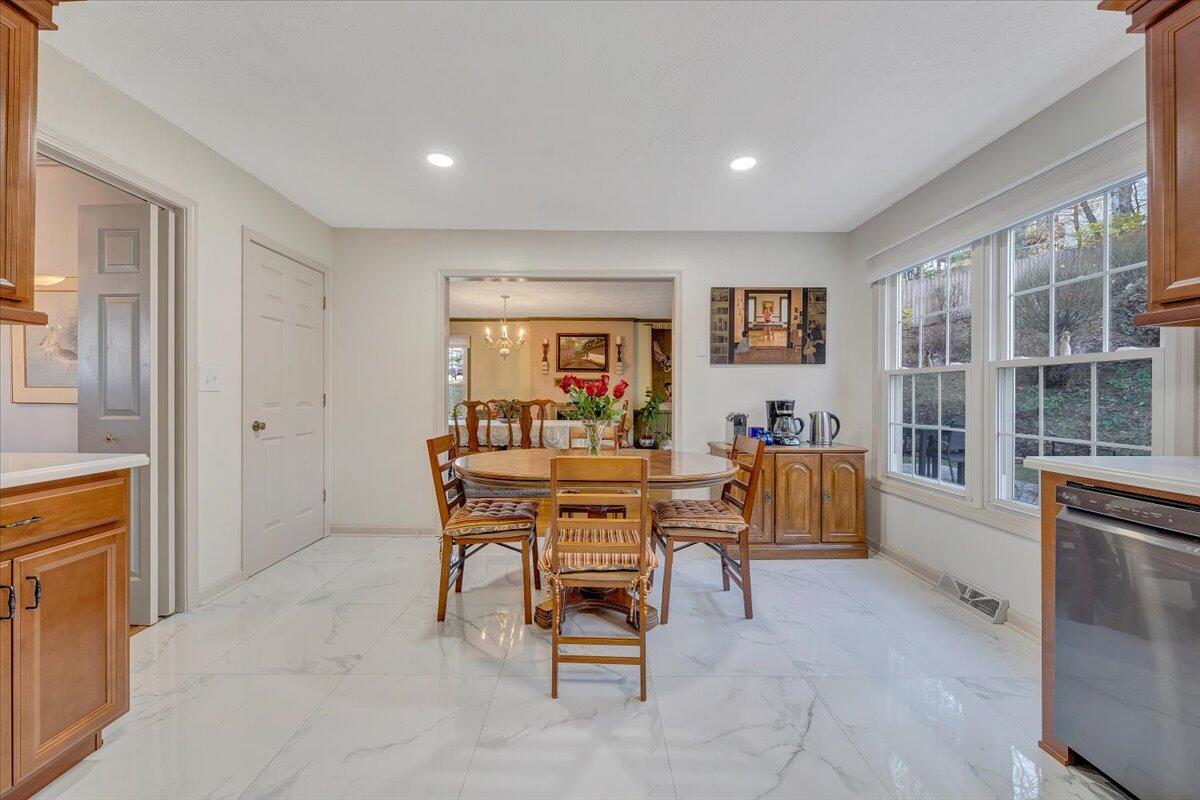 2746 Bobwhite DR