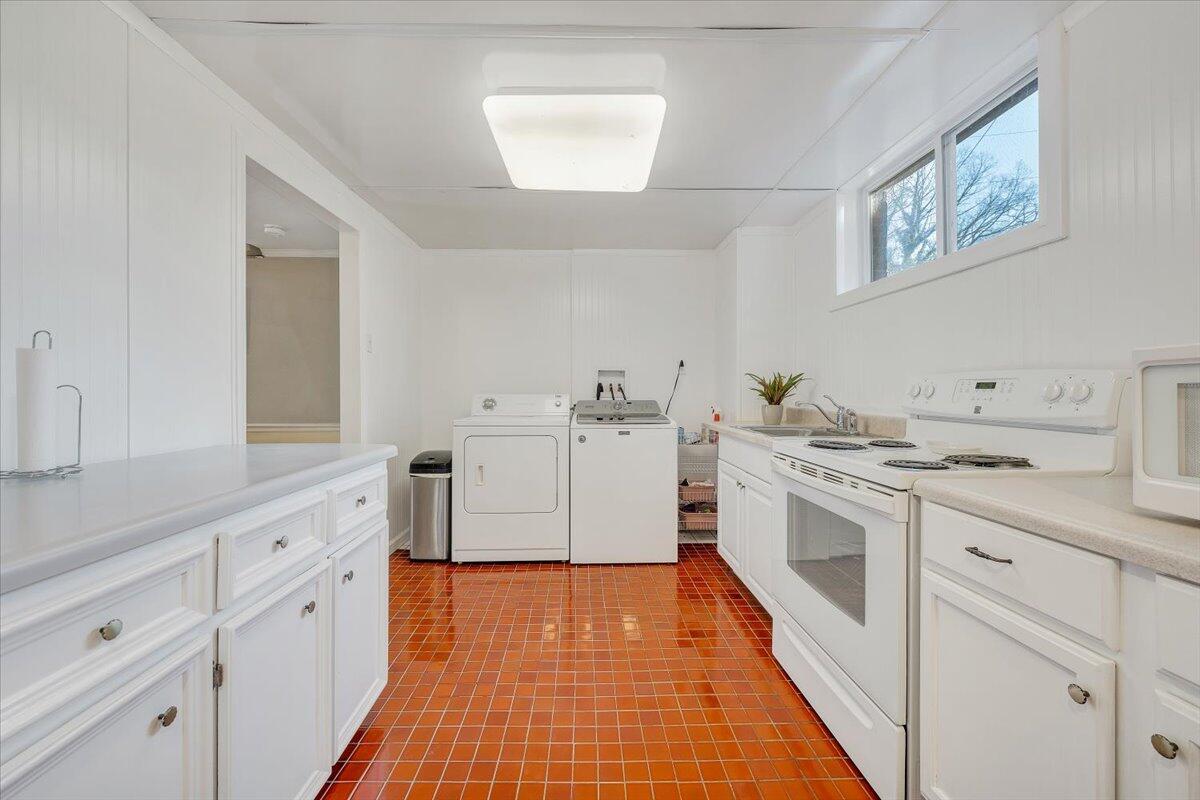 2746 Bobwhite DR