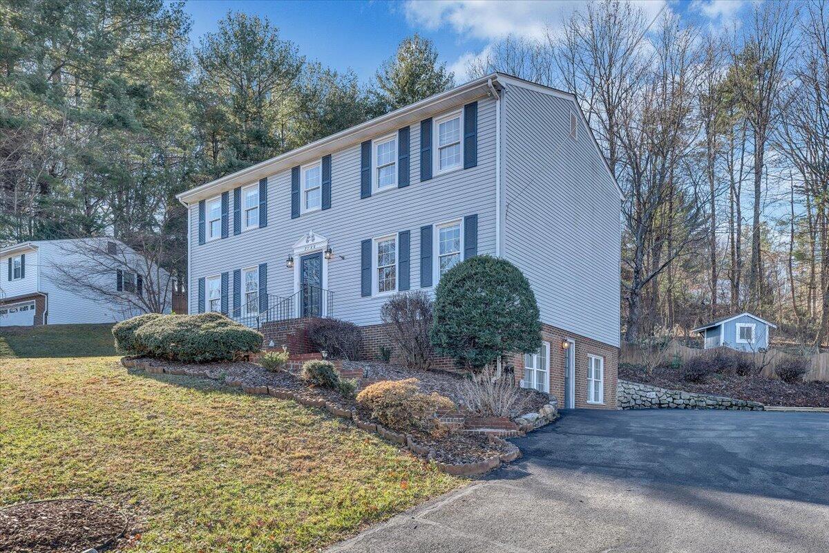 2746 Bobwhite DR