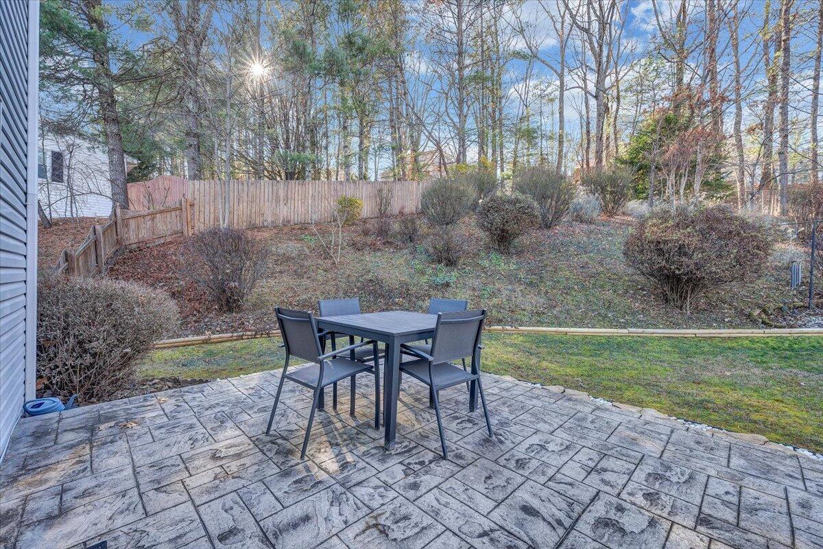 2746 Bobwhite DR