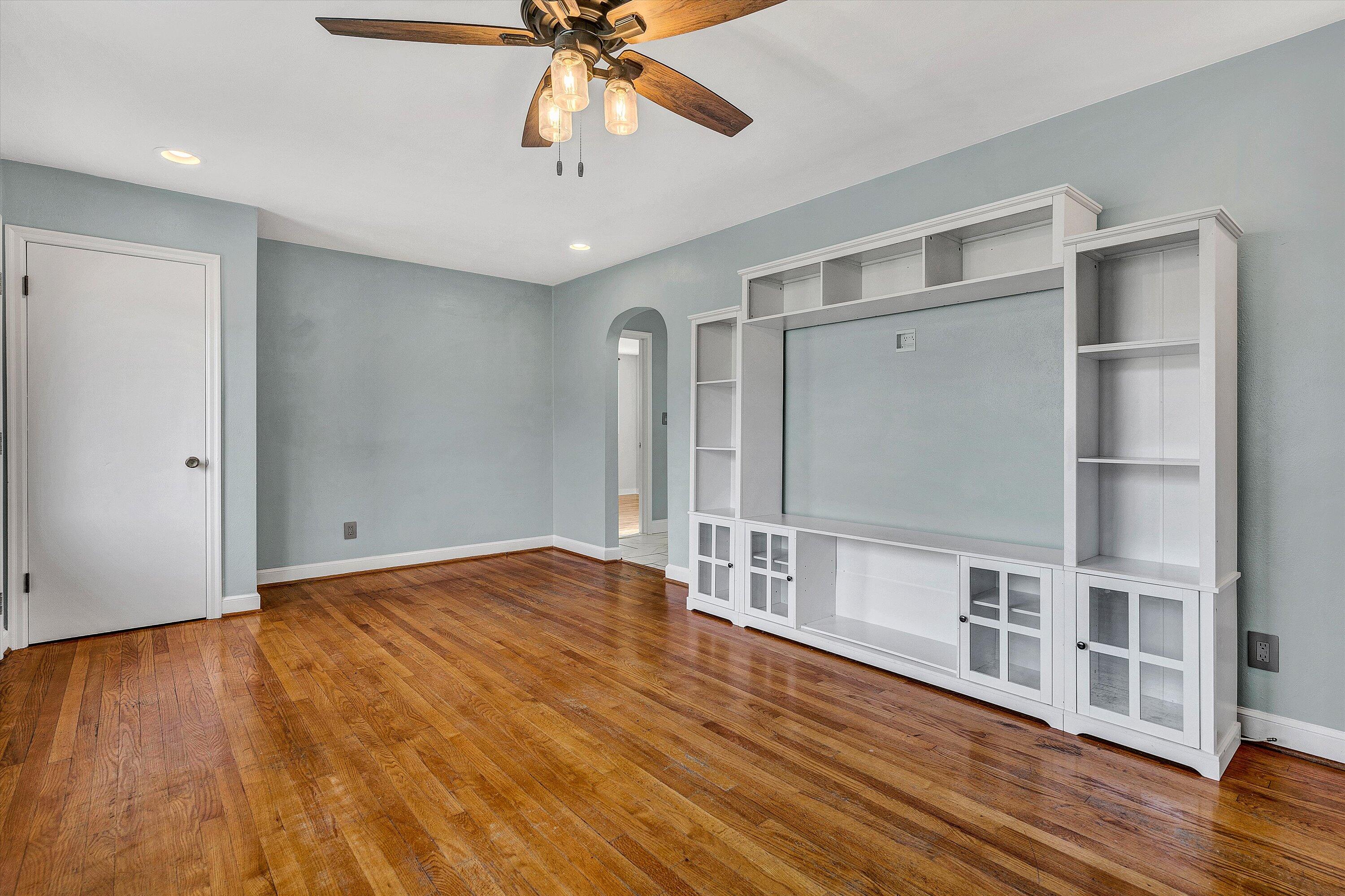 8190 Martins Creek RD