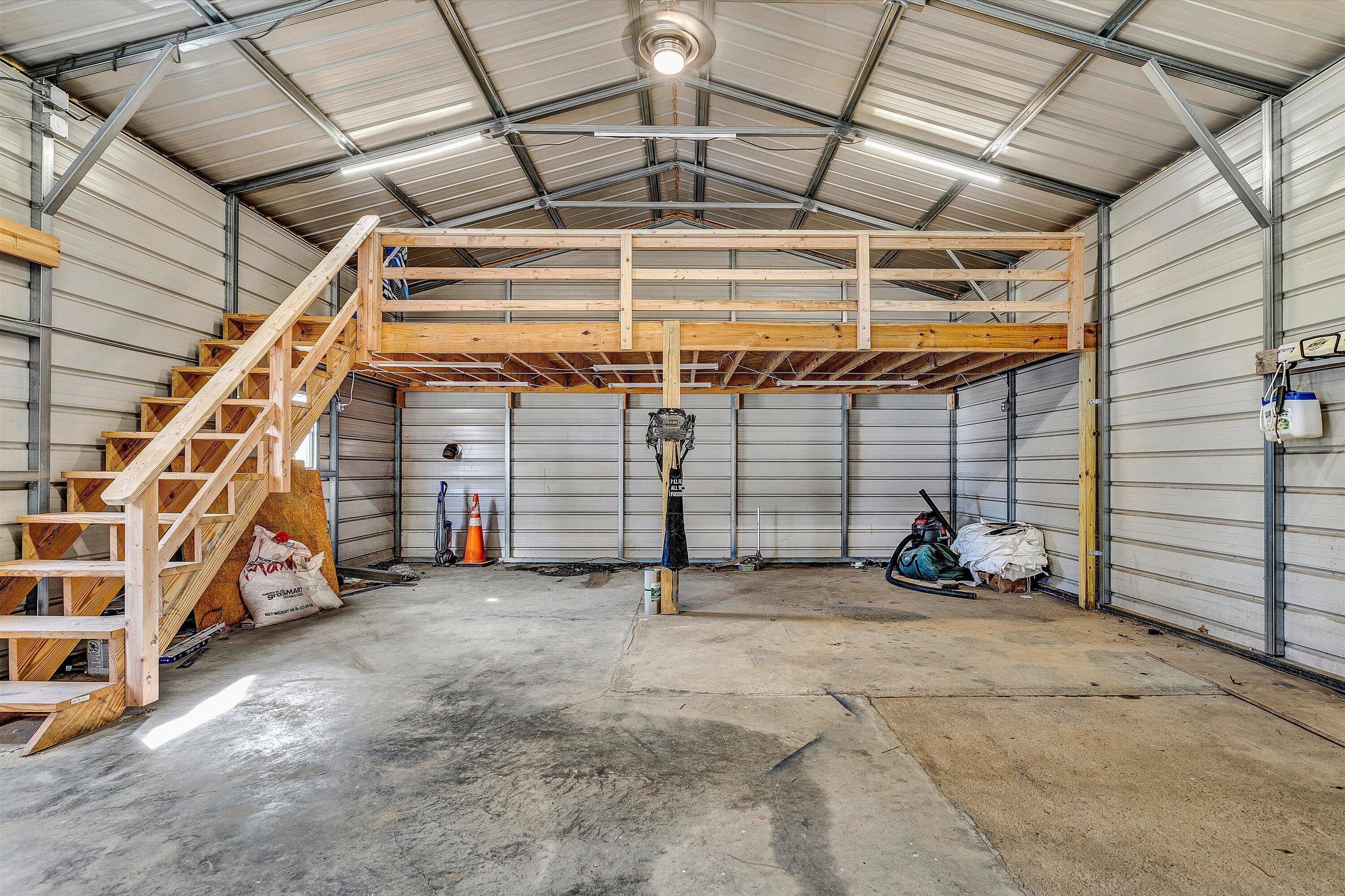 8190 Martins Creek RD