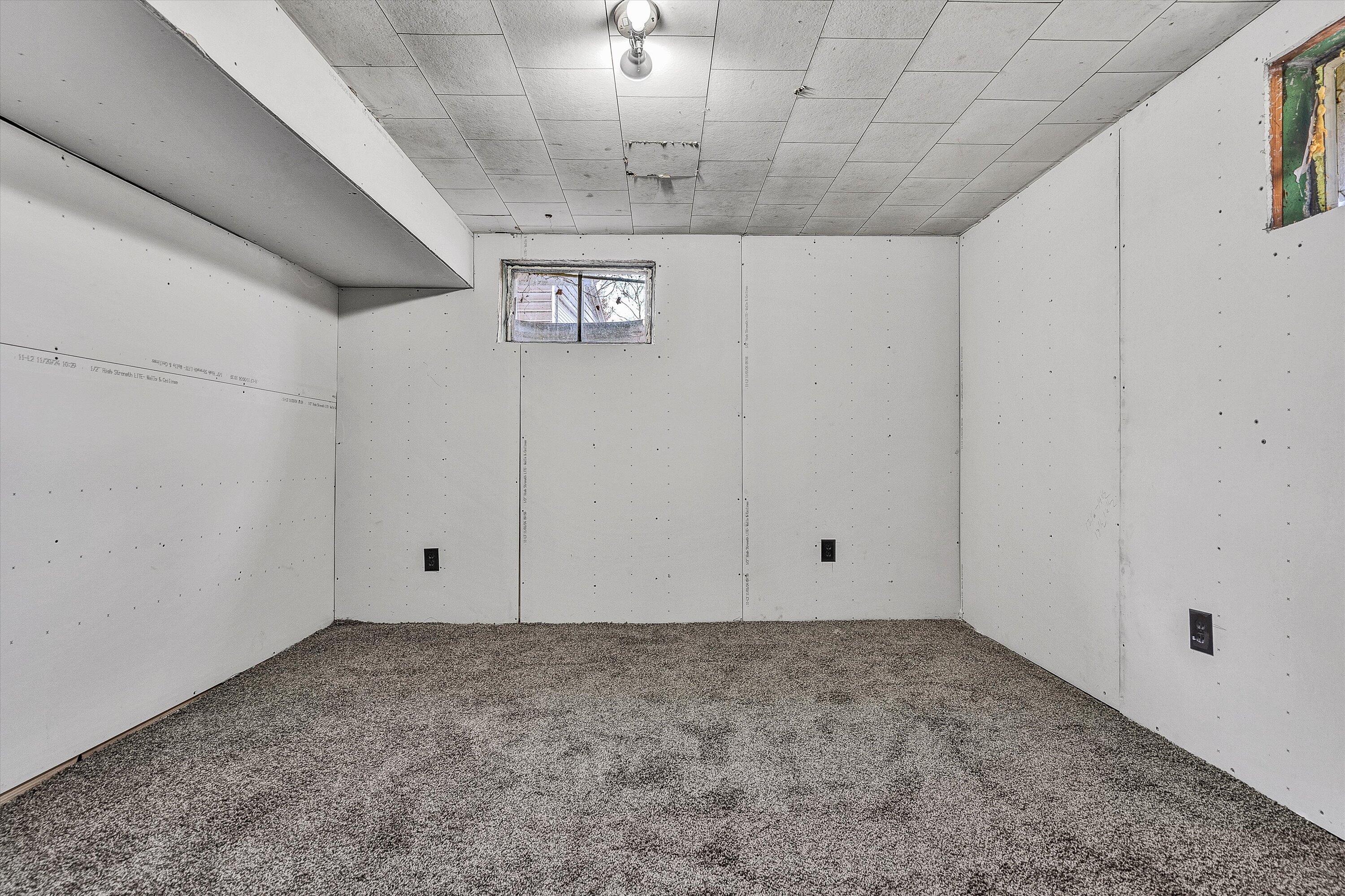 8190 Martins Creek RD